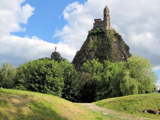 Ferienwohnung Logis Du Cagaire Le Puy-en-Velay Exterior foto