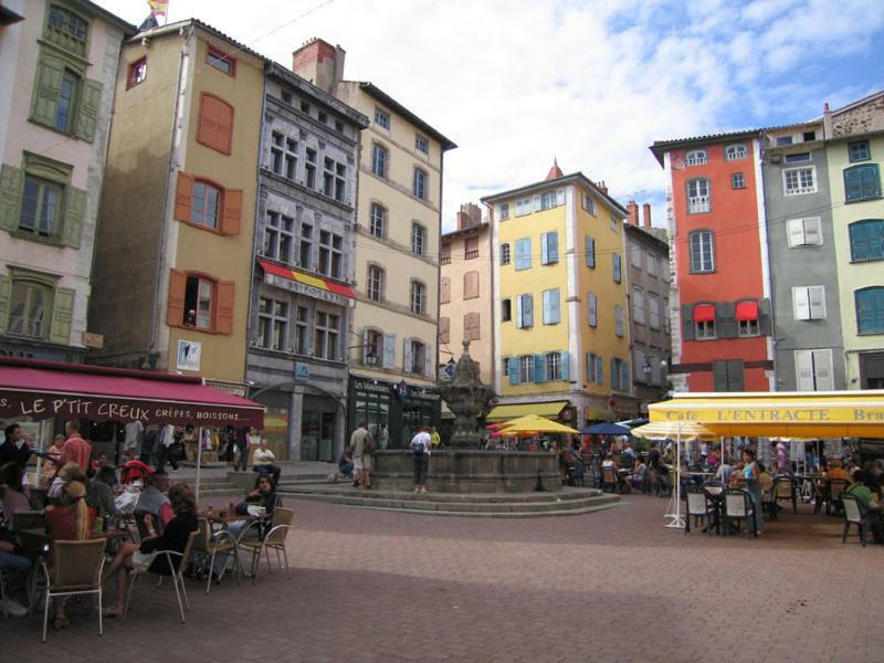 Ferienwohnung Logis Du Cagaire Le Puy-en-Velay Exterior foto